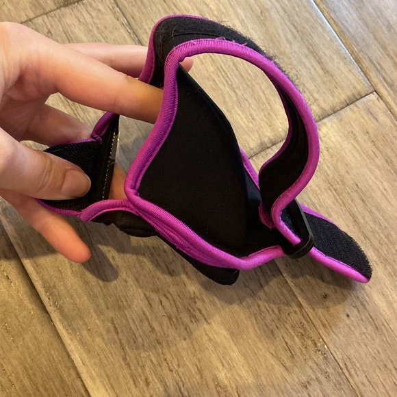 Zone fitness lifting training gloves (L) and armband holder/strap for phone - Picture 6 of 6